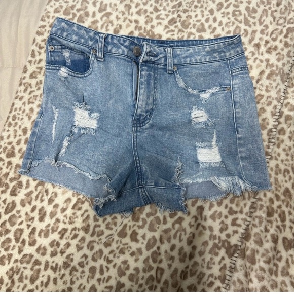 Set of three Jean shorts! - Picture 12 of 15
